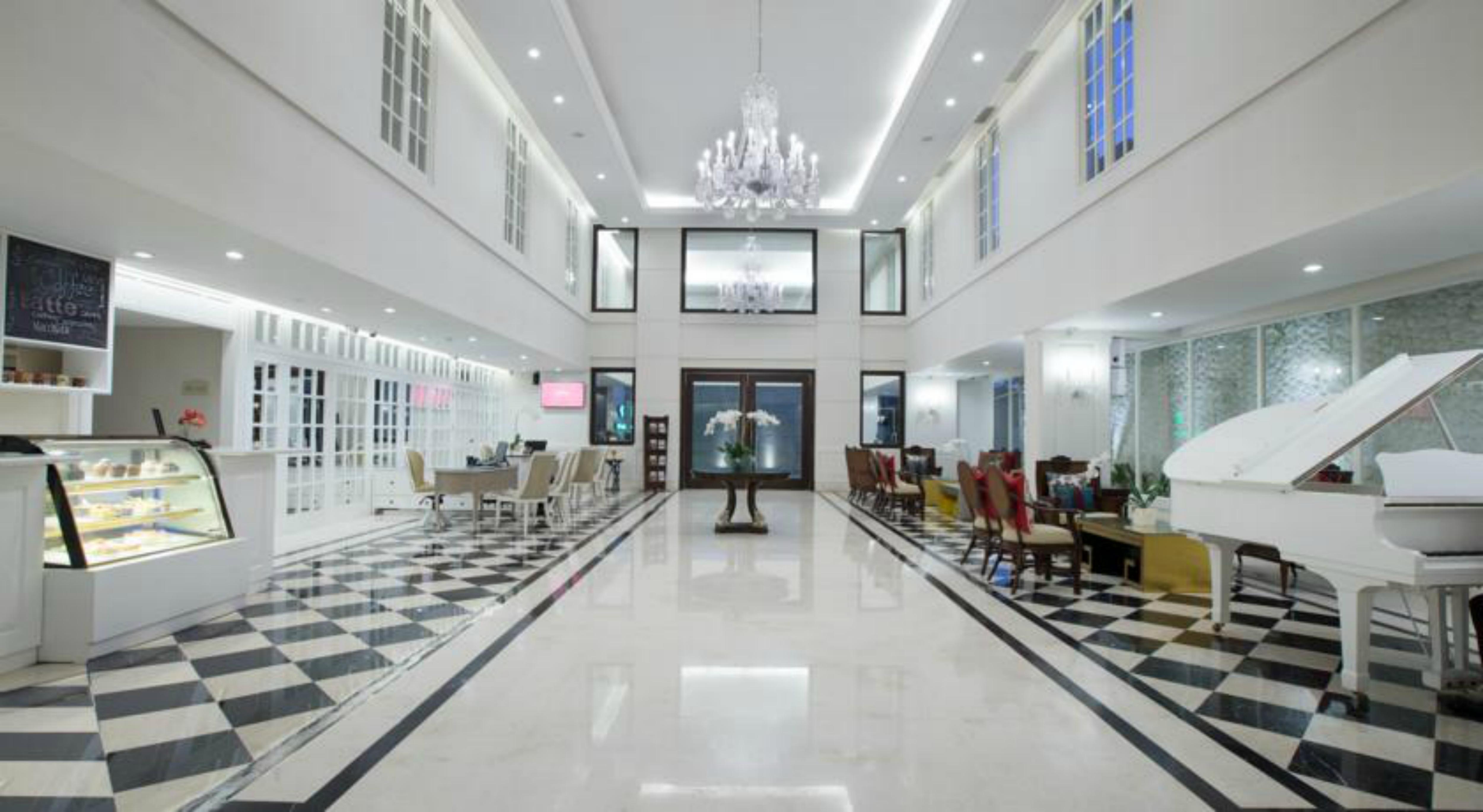 Hotel Santika Seminyak Екстериор снимка